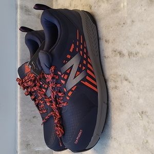 New Balance men's work shoes slip resistant V1 Alloy toe industrial shoe